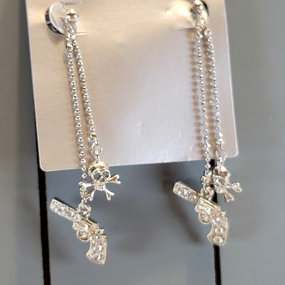Hot Topic Silver Tone Skull Gun Dangle Earrings Punk Chain Jewelry 2.88" Punk - Picture 3 of 10